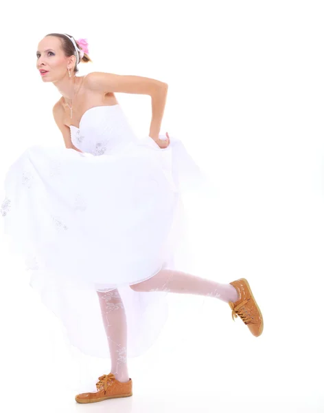 Jour du mariage. courir mariée isolé sur fond blanc — Photo