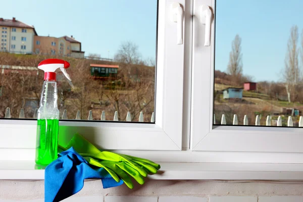Hulpprogramma's voor het reinigen van ramen — Stockfoto