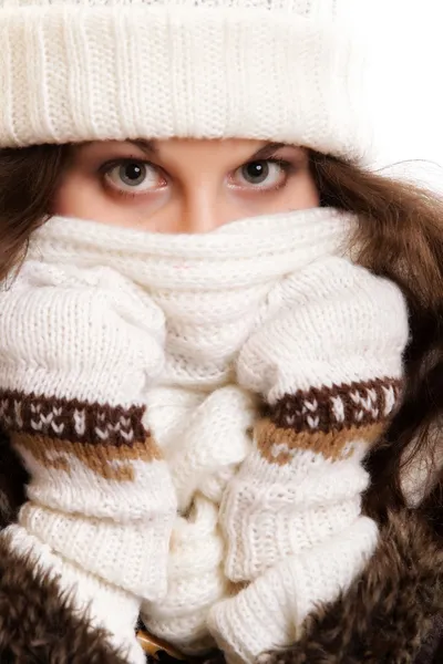 Donna in abbigliamento caldo moda invernale — Foto Stock