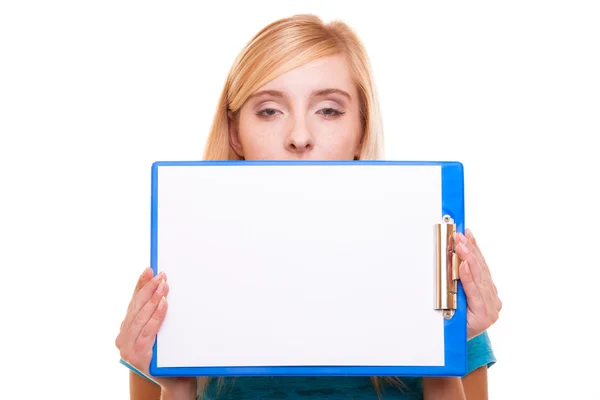 Girl holds clipboard with blank — Stock Photo, Image