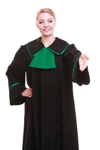 Kvinnelig advokat i klassisk polert kjole som gir hånd for håndtrykk – stockfoto