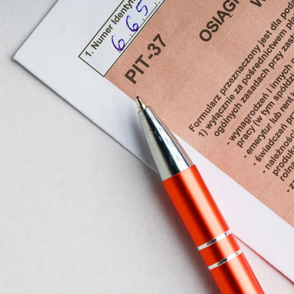 Filling in polish individual tax form PIT-37 for year 2013 — Stock Photo, Image