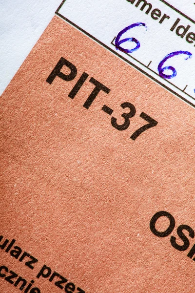 Filling in polish individual tax form PIT-37 for year 2013 — Stock Photo, Image