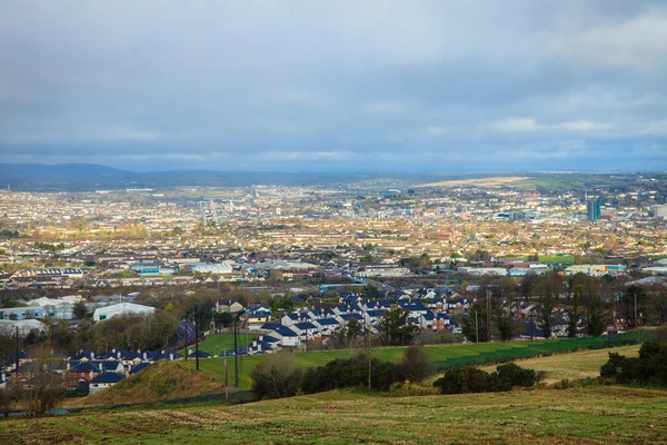 Vista da cidade Cork. County Cork, Irlanda . — Fotografia de Stock