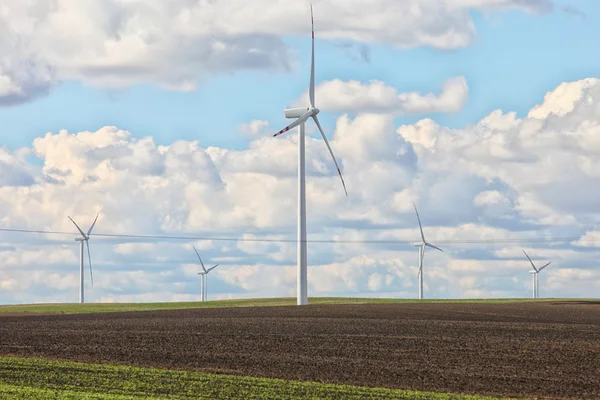 Větrných turbín eco výrobu obnovitelné energie — Stock fotografie