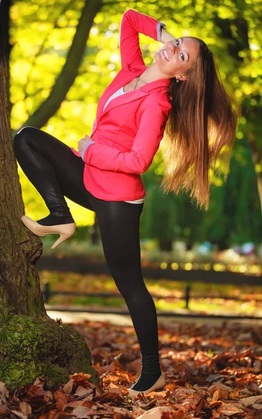 Fall season. Full length girl young woman in autumnal park forest. — Stock Photo, Image