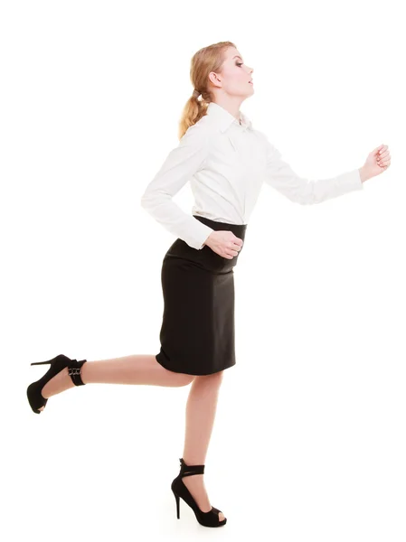 Бизнес-концепция. Женщина бежит в полном изолированном теле — стоковое фото