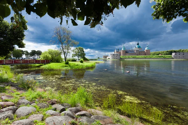 Castelo histórico de Kalmar na Suécia Escandinávia Europa. Ponto de referência . — Fotografia de Stock