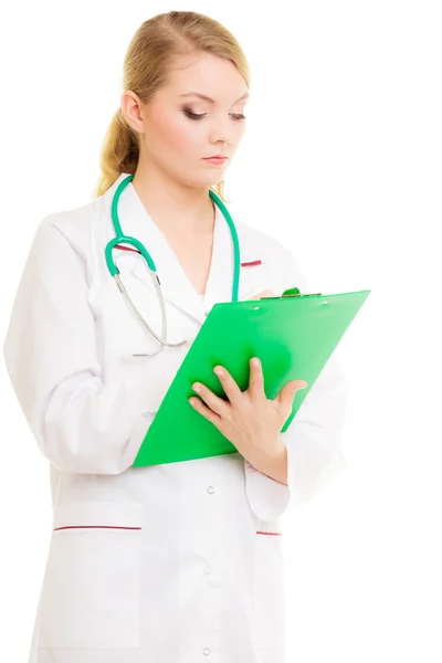 Kvinnlig läkare i labbrock med stetoskop. Medicin — Stockfoto