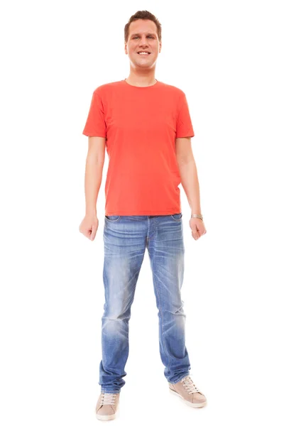 Jovem cara casual estilo vermelho t-shirt jaens isolado — Fotografia de Stock