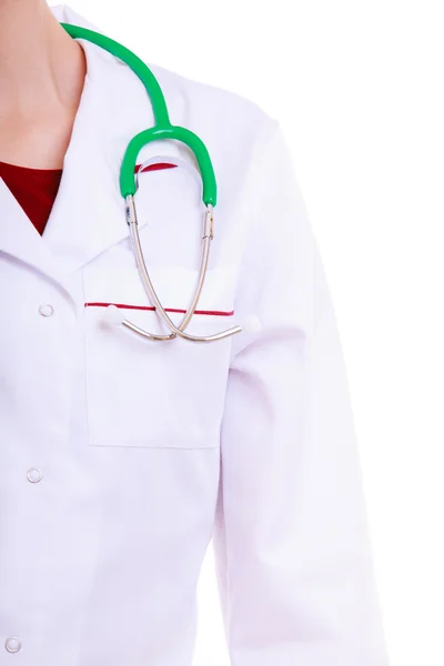 Deel vrouwelijk lichaam in laboratoriumjas. arts verpleegster met stethoscoop geïsoleerd — Stockfoto