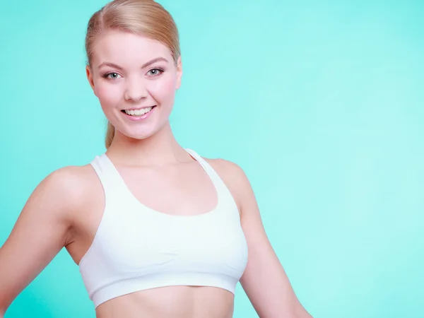 Portret młodego sportowy fitness blond dziewczynka — Zdjęcie stockowe