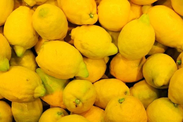 Close-up op tropische vruchten citroenen. — Stockfoto