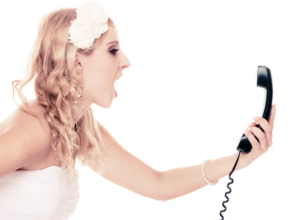 Boos bruid praten over telefoon — Stockfoto