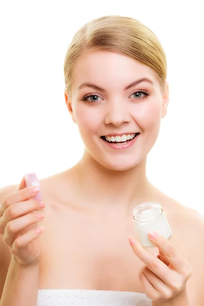 Girl applying moisturizing cream. — Stock Photo, Image