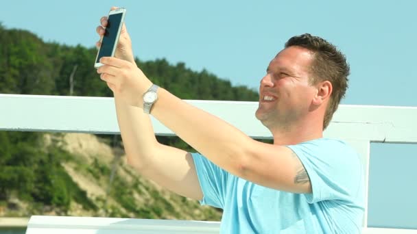 Man taking photo with smartphone — Stock Video