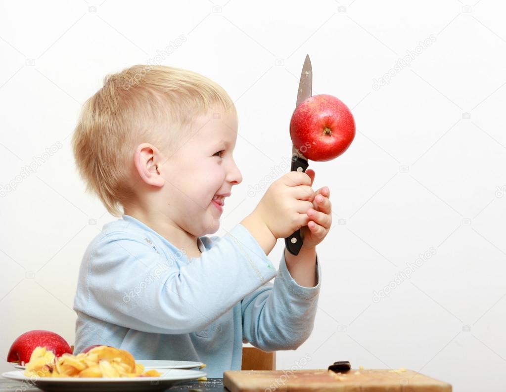 depositphotos_51431691-stock-photo-blond-boy-child-kid-preschooler.jpg