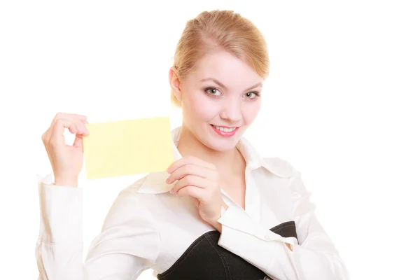 Ad. Businesswoman holding blank copy space card — Stock Photo, Image