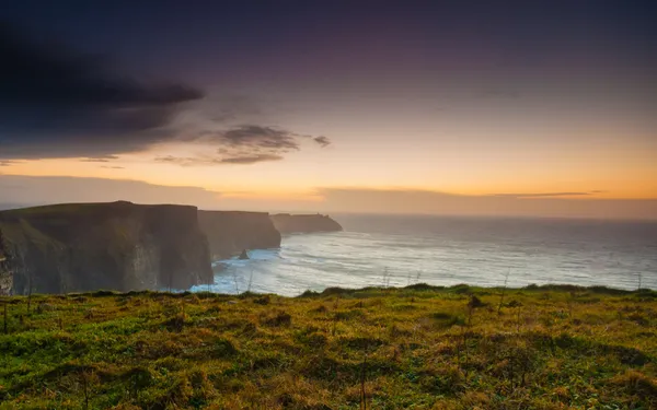 Sziklák Moher naplementekor Co. Clare Ireland Europe. — Stock Fotó