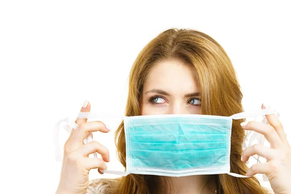 Een Vrouw Met Een Beschermend Gezichtsmasker Coronaviruspreventie Gezondheidszorg Concept Medische — Stockfoto