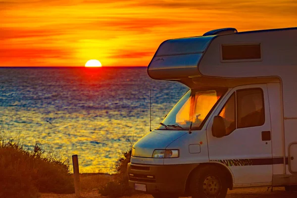 Caravan Recreational Vehicle Sunrise Mediterranean Coast Spain Camping Nature Beach — Stock Photo, Image