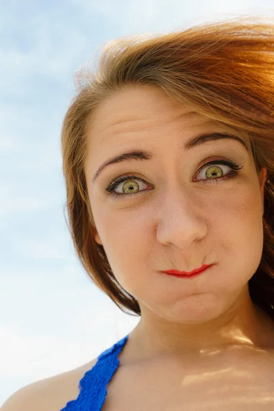 Feliz Alegria Rosto Expressões Conceito Close Retrato Mulher Fazendo Engraçado — Fotografia de Stock