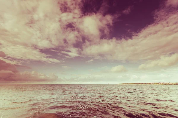 Schöne Meereslandschaft Abend Ostsee Sonnenuntergang Horizont Und Bewölkten Himmel Ruhige — Stockfoto