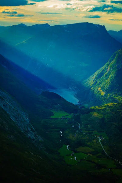 노르웨이 바르바에서 바라본 피오르와 풍경의 환상적 — 스톡 사진