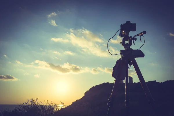 Grecia Cabo Sounion Cámara Profesional Trípode Que Toma Vídeo Película — Foto de Stock