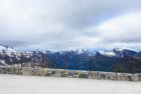 旅游度假和旅行 挪威斯堪的纳维亚Dalsnibba高原山区景观 — 图库照片