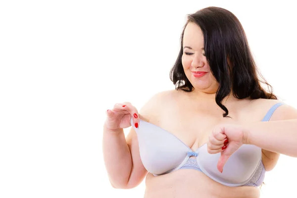 Size Fat Mogen Kvinna Som Bär Tittar Hennes Bröst Bröst — Stockfoto
