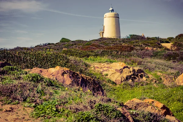 Faro Carbonera Situado Punta Mala Alcaidesa España Linterna Con Vistas — Foto de Stock