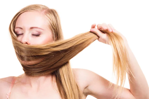 Young Woman Covering Her Mouth Long Blond Hair — Stock Photo, Image