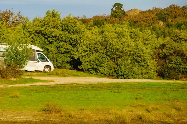 Roulotte Campeggio Sulla Natura Portogallo Viaggio Camper — Foto Stock