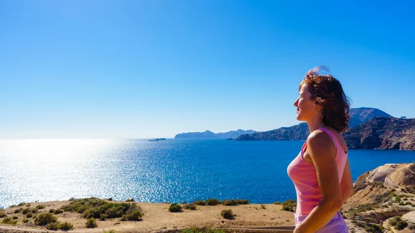 Mature Woman Eyes Closed Relaxing Sea Coast Enjoy Breeze Sunlight — Stock Photo, Image
