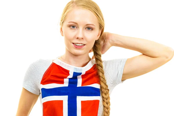 Blond Elev Kvinna Håller Bröstet Norsk Flagga Utbildning Språkstudier — Stockfoto