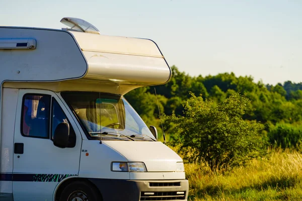 Karawanenurlaub Camper Campen Sommer Der Natur — Stockfoto