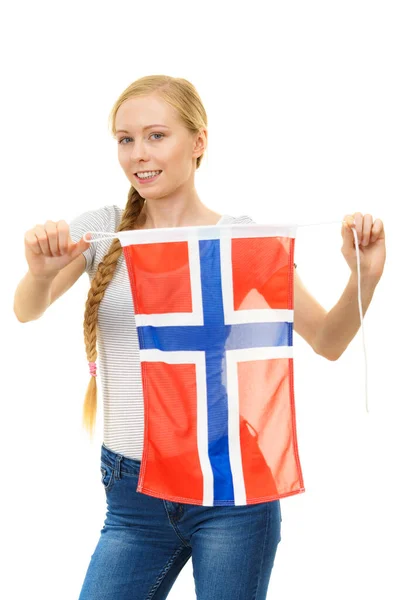 Cabelo Trança Menina Loira Com Bandeira Norueguesa Escandinavos — Fotografia de Stock