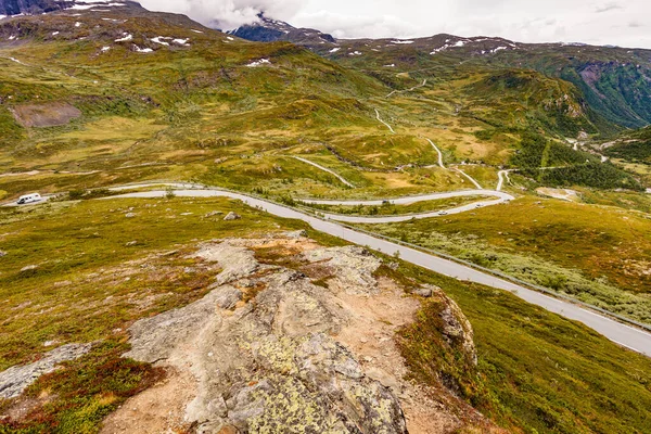 Sommarfjällslandskap Norge Dalgång Med Slingrande Väg Nationell Turistattraktion Sognefjellet — Stockfoto