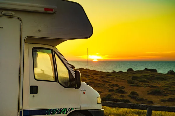 Camper Vehicle Camping Beach Sea Shore Sunrise Adventure Travel Motor — Stock Photo, Image