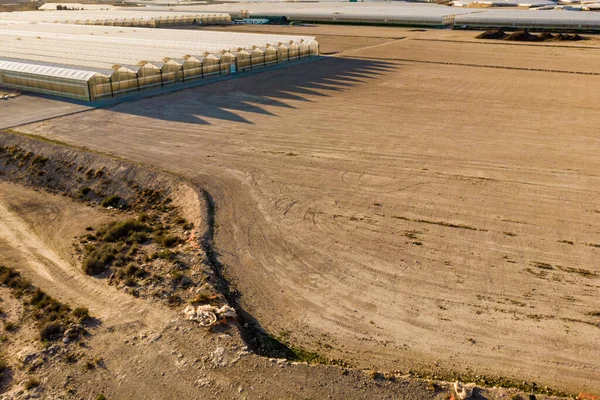 用商业温室鸟瞰西班牙海岸的空中景观 工业农业 西班牙穆尔西亚Mazarron Sierra Las Moreras的地中海地区 — 图库照片
