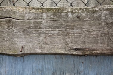 çivilerle billboard