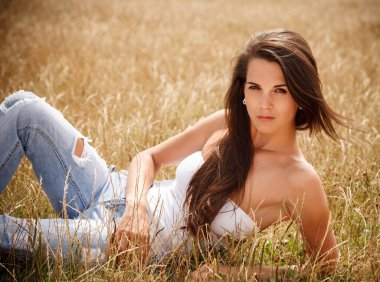 muhteşem bir genç kadın