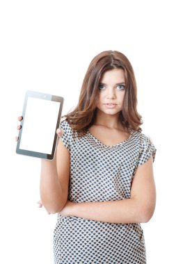 genç kadın gösteren tablet pc