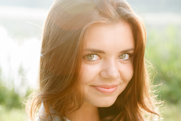 красивая девочка-подросток
