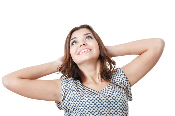 Mujer joven mirando hacia arriba — Foto de Stock