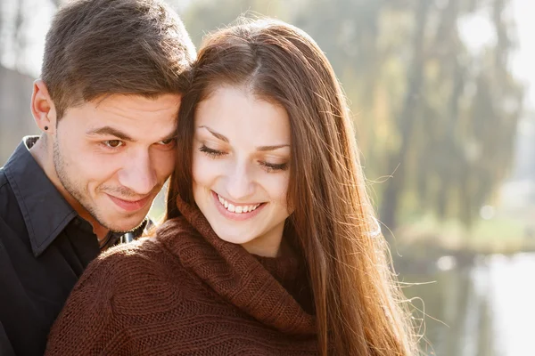 Pareja joven primer plano —  Fotos de Stock