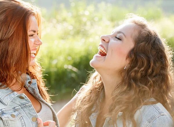 Two teenage girls Royalty Free Stock Images