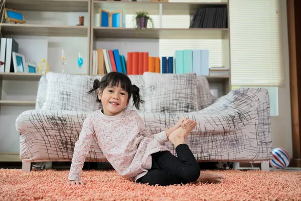 Little Cute Girl Practicing Yoga Pose Mat Indoor Living Room — Stock Photo, Image