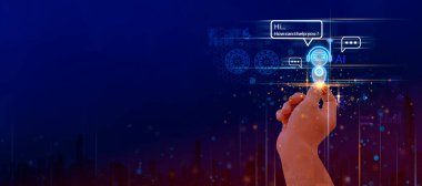 Çevrimiçi ağ, robot uygulaması ve küresel bağlantı, yapay zeka, yenilik ve teknolojiye erişim sağlamak için dijital sohbet robotuna elle dokunmak.